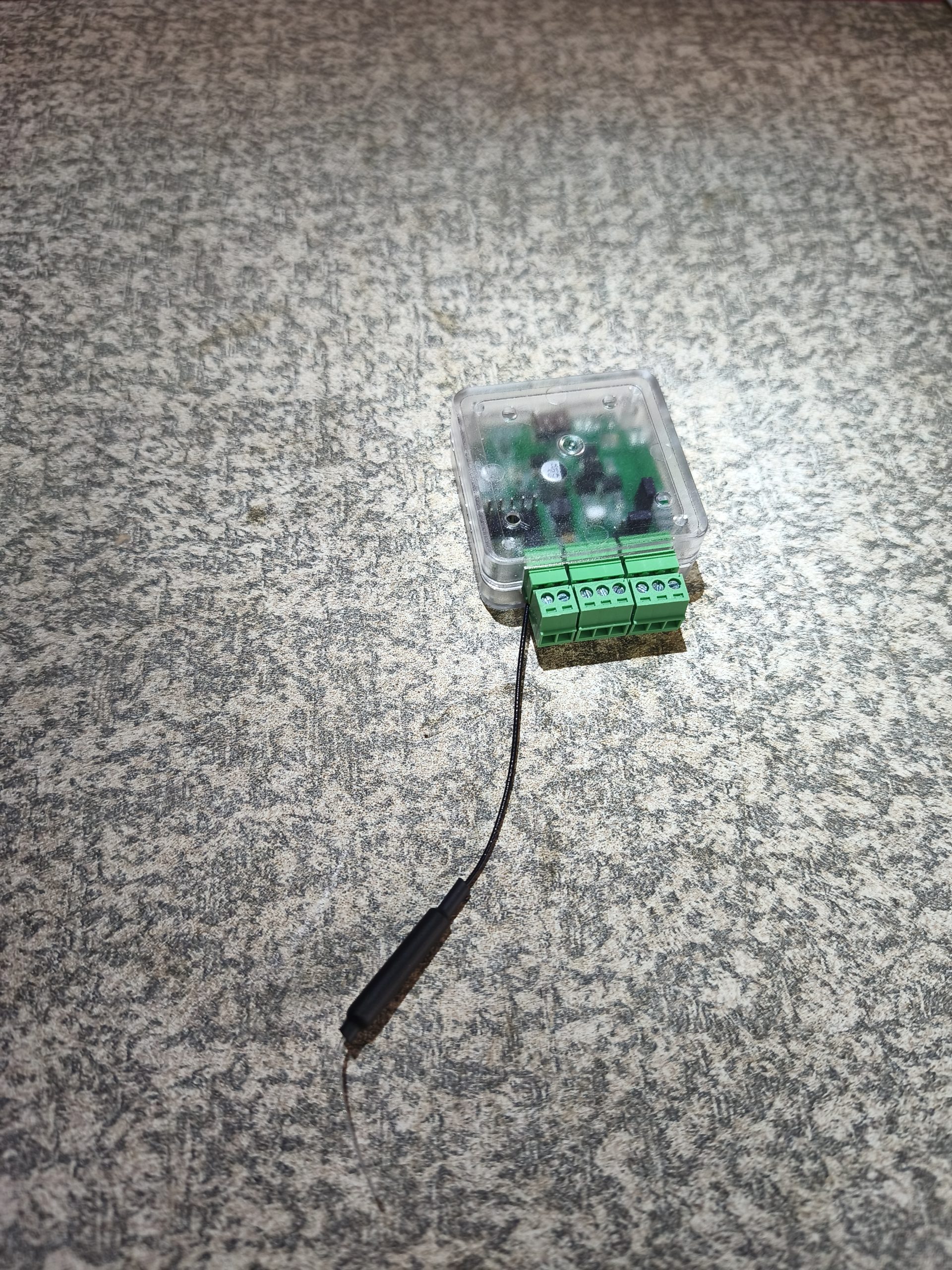 SmartDeyeDongle V5 R4 External Antenna (Local South Africa shipment only)
